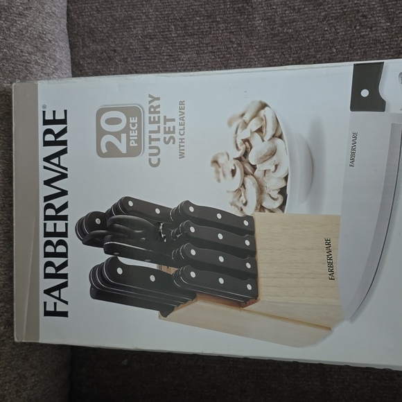 FABERWARE BRAND 20 PIECE CUTLERY SET - Picture 1 of 12